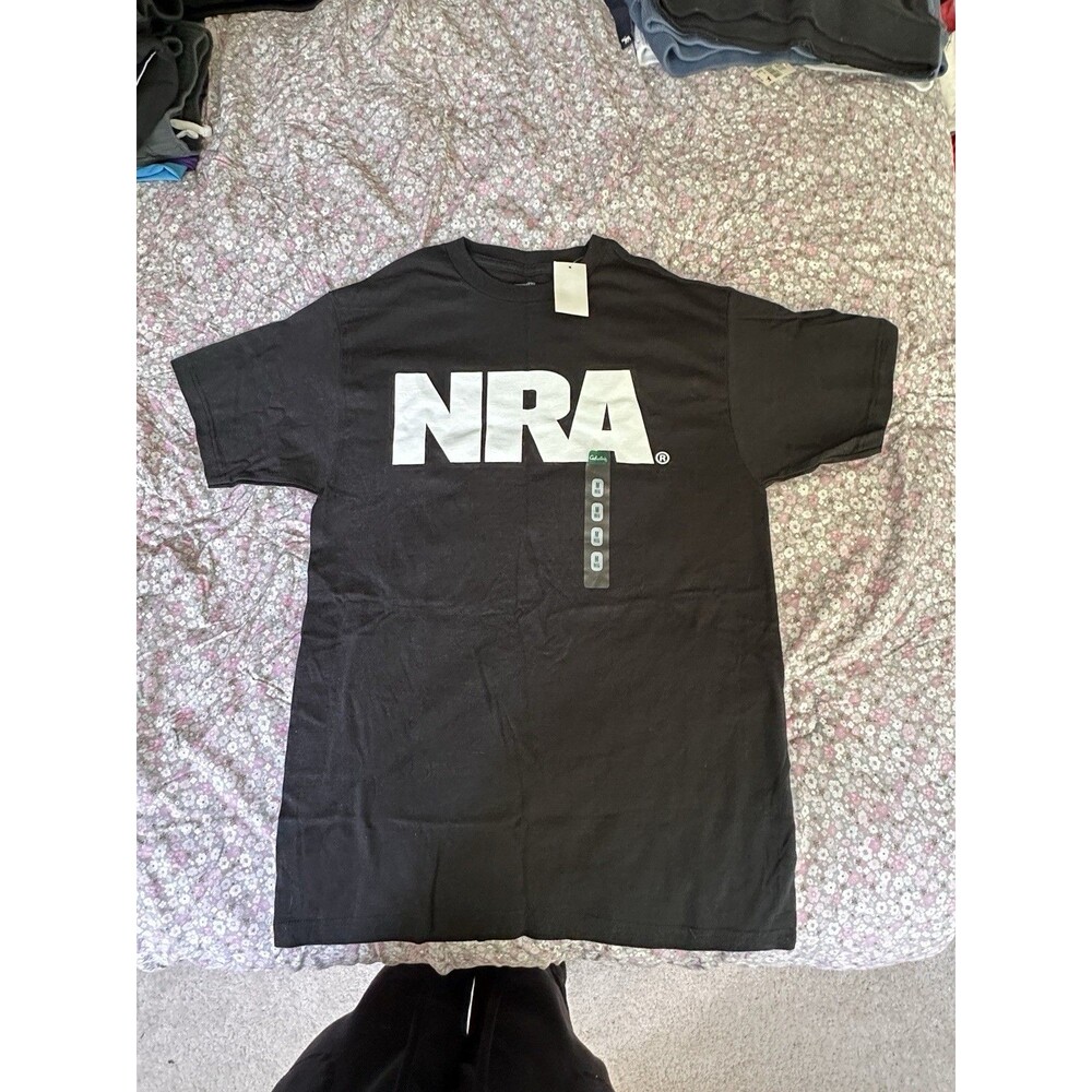 Official NRA Licensed Logo T-Shirt Size Medium Unisex Black Short Sleeve NWT - Picture 2 of 7